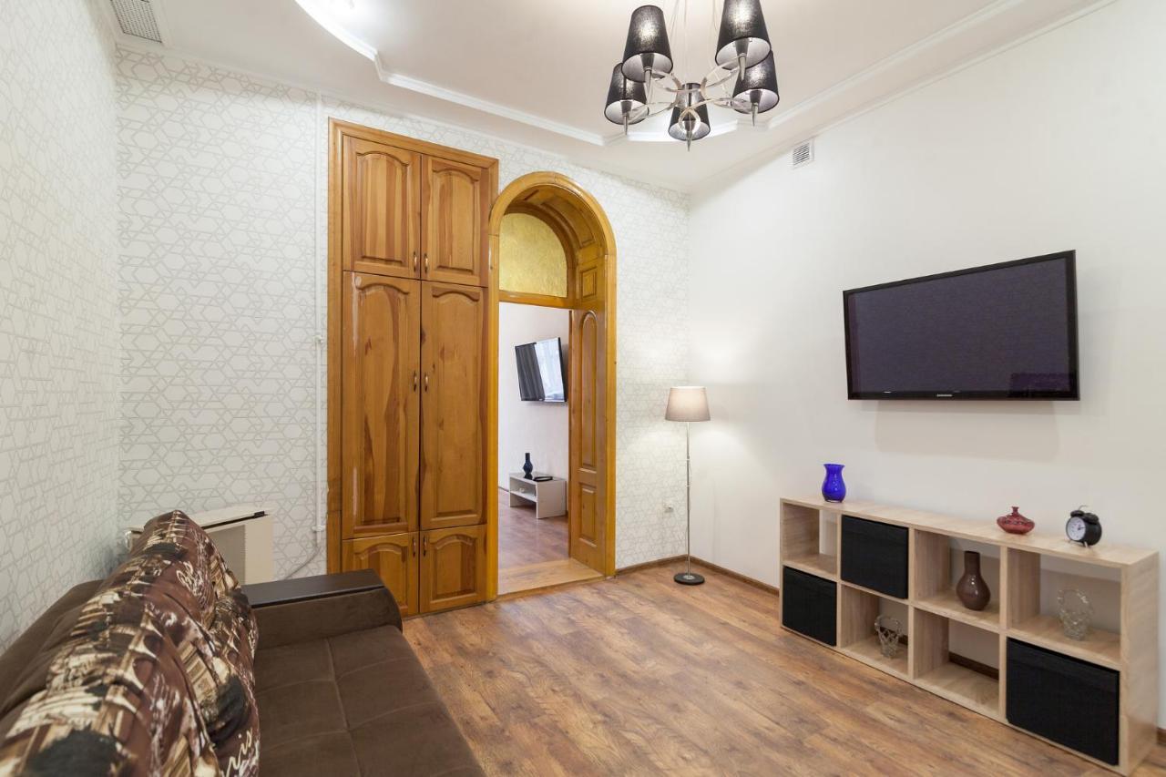 Panteleimona Kulisha 27 Apartment Lviv